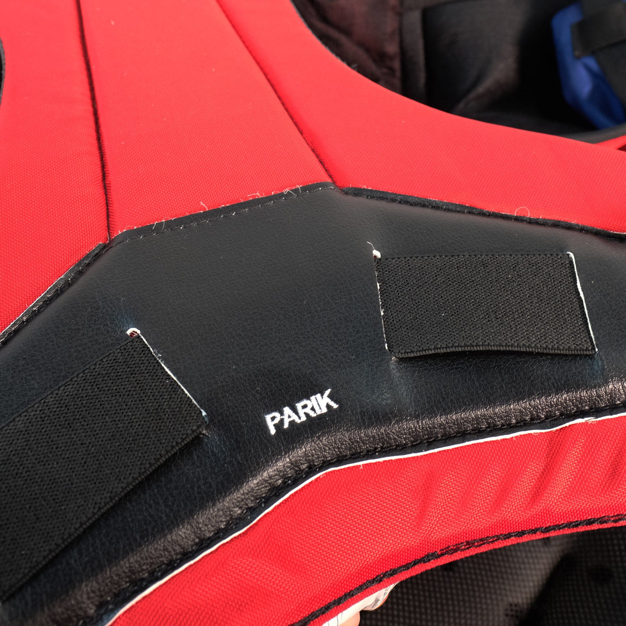 Bauer Vapor NHL Custom Chest & Arm Protector - Lukas Parik