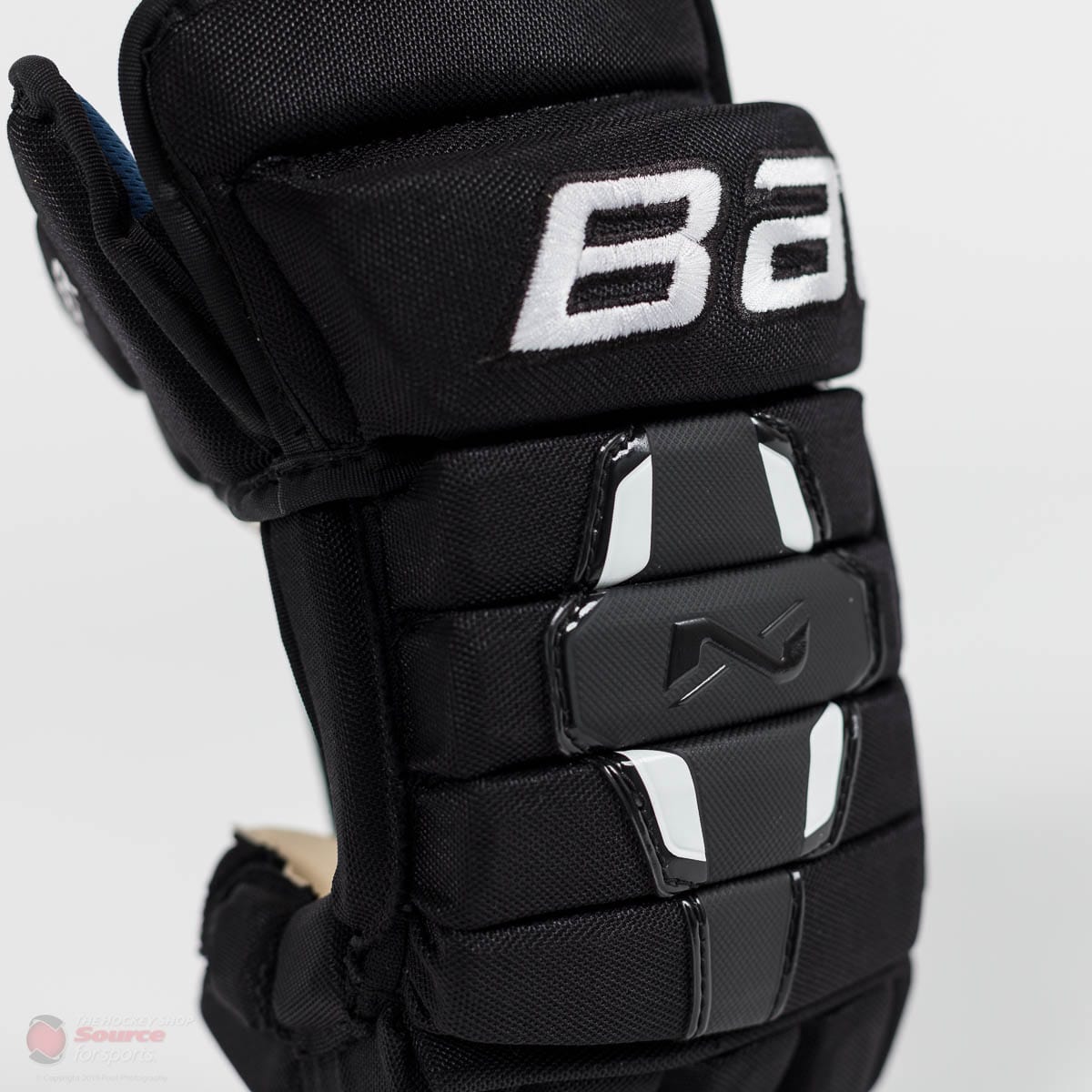 Bauer Nexus N2900 Senior Hockey Gloves