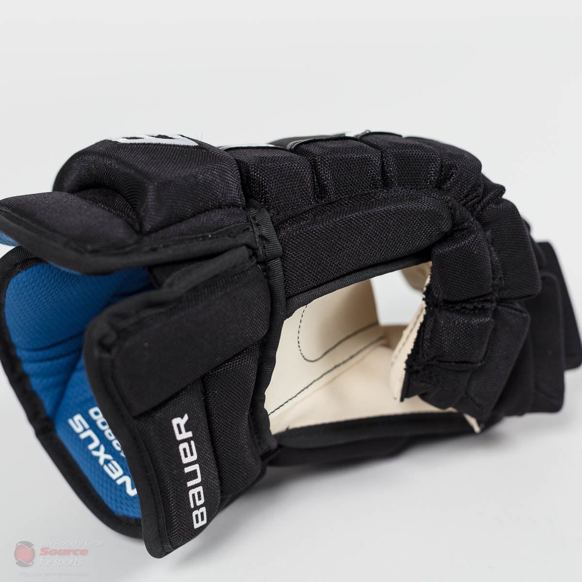 Bauer Nexus N2900 Senior Hockey Gloves