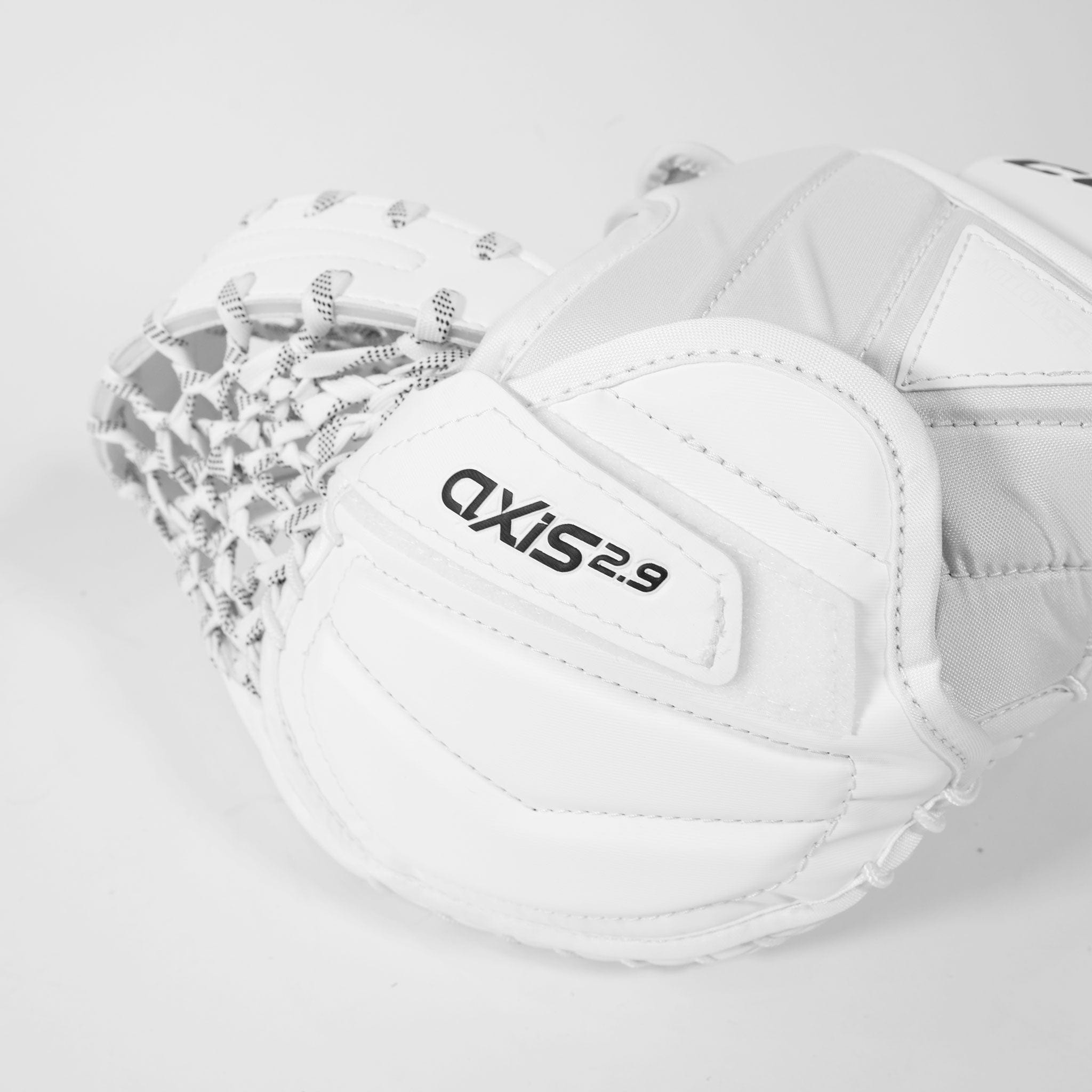 CCM Axis 2.9 Senior Goalie Catcher - Source Exclusive