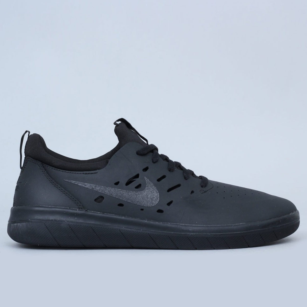 Nike SB Nyjah Free Shoes Black / Black 