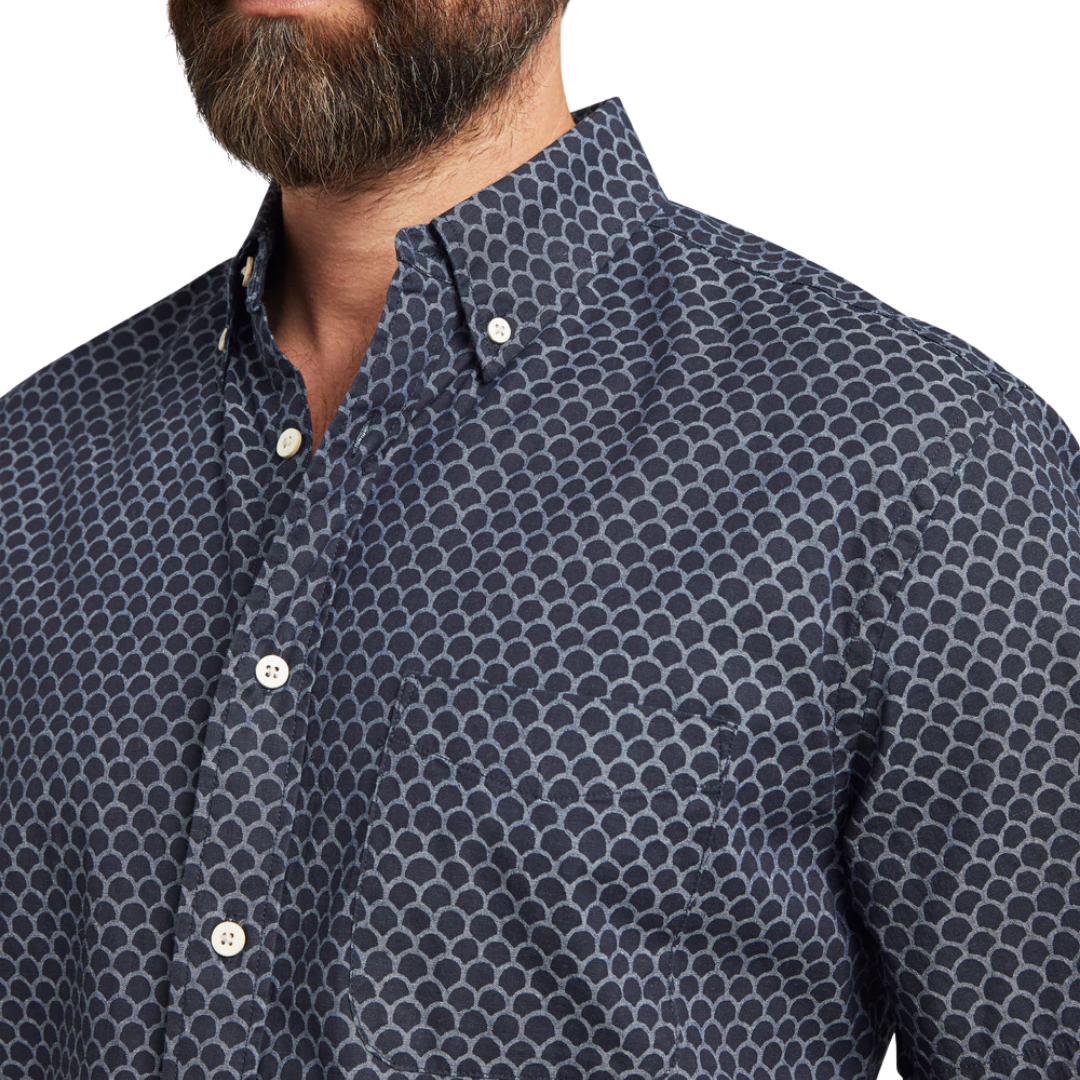 Faherty Playa SS Shirt in Midnight Fishscale