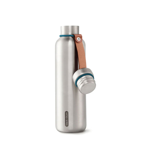 Black & Blum 750 ml vacuum insulated bottle that will keep your drinks cold for 24 hours or hot for 12 hours