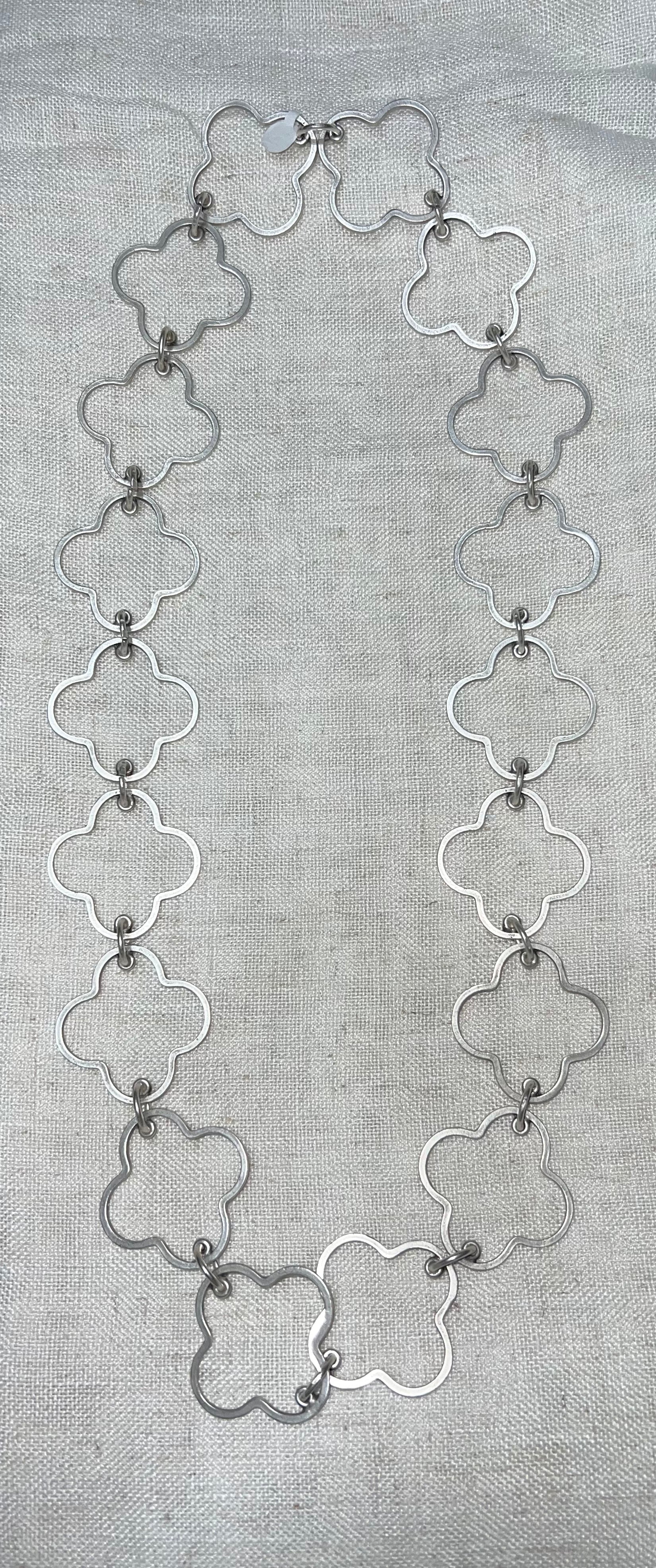 Vicky Silver Necklace