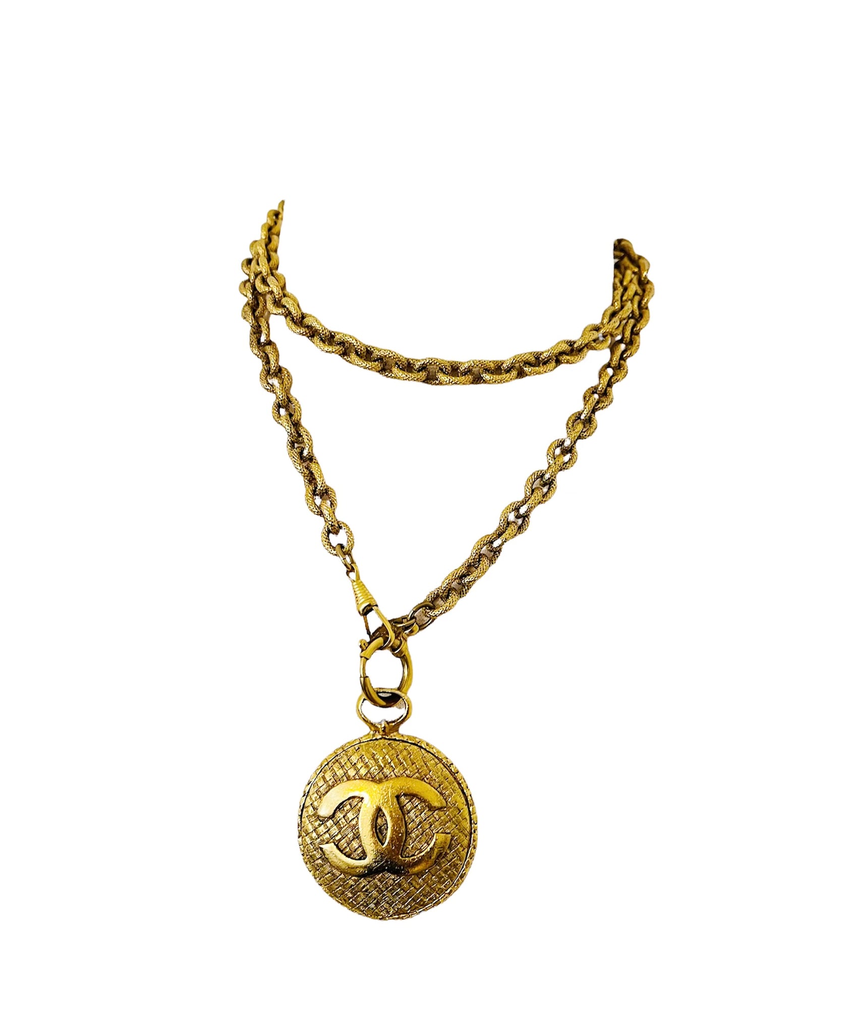 Only 46000 usd for Vintage Chanel Necklace 1980s Rue Cambon Pendant Online  at the Shop