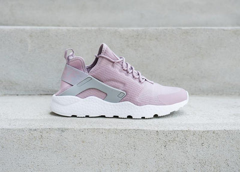 nike huarache run ultra pink