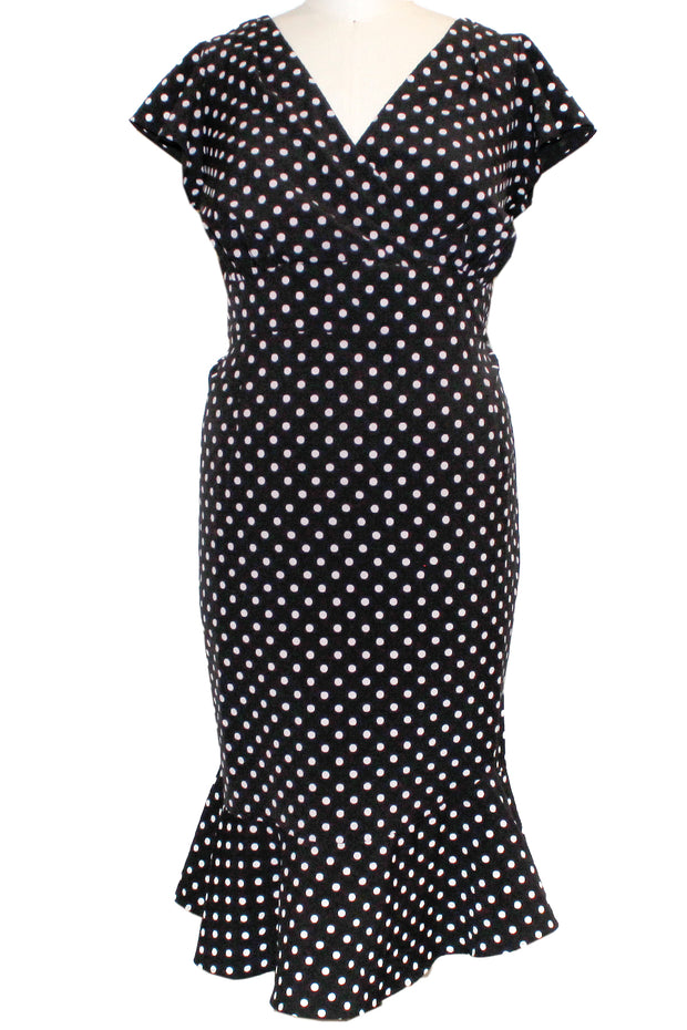 black and white dress size 20