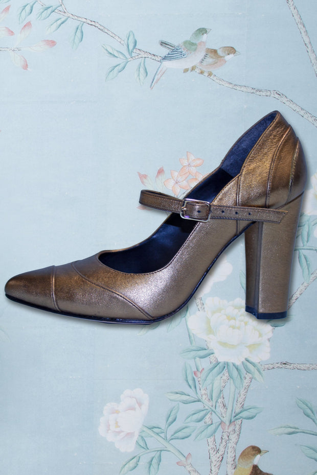 gold mary jane heels