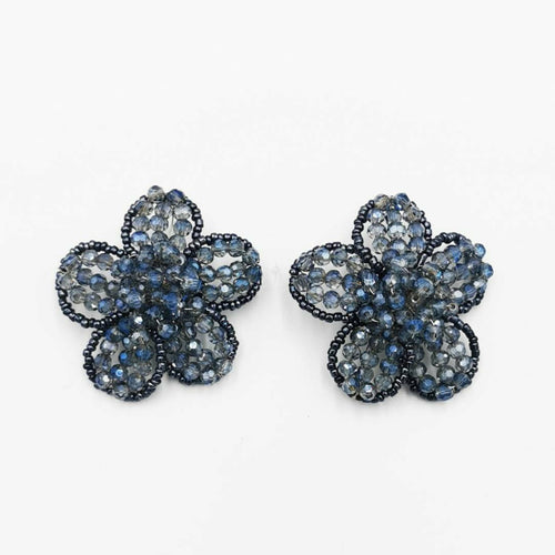 Pendientes cortos: flor en de cristal facetado azul  y plata