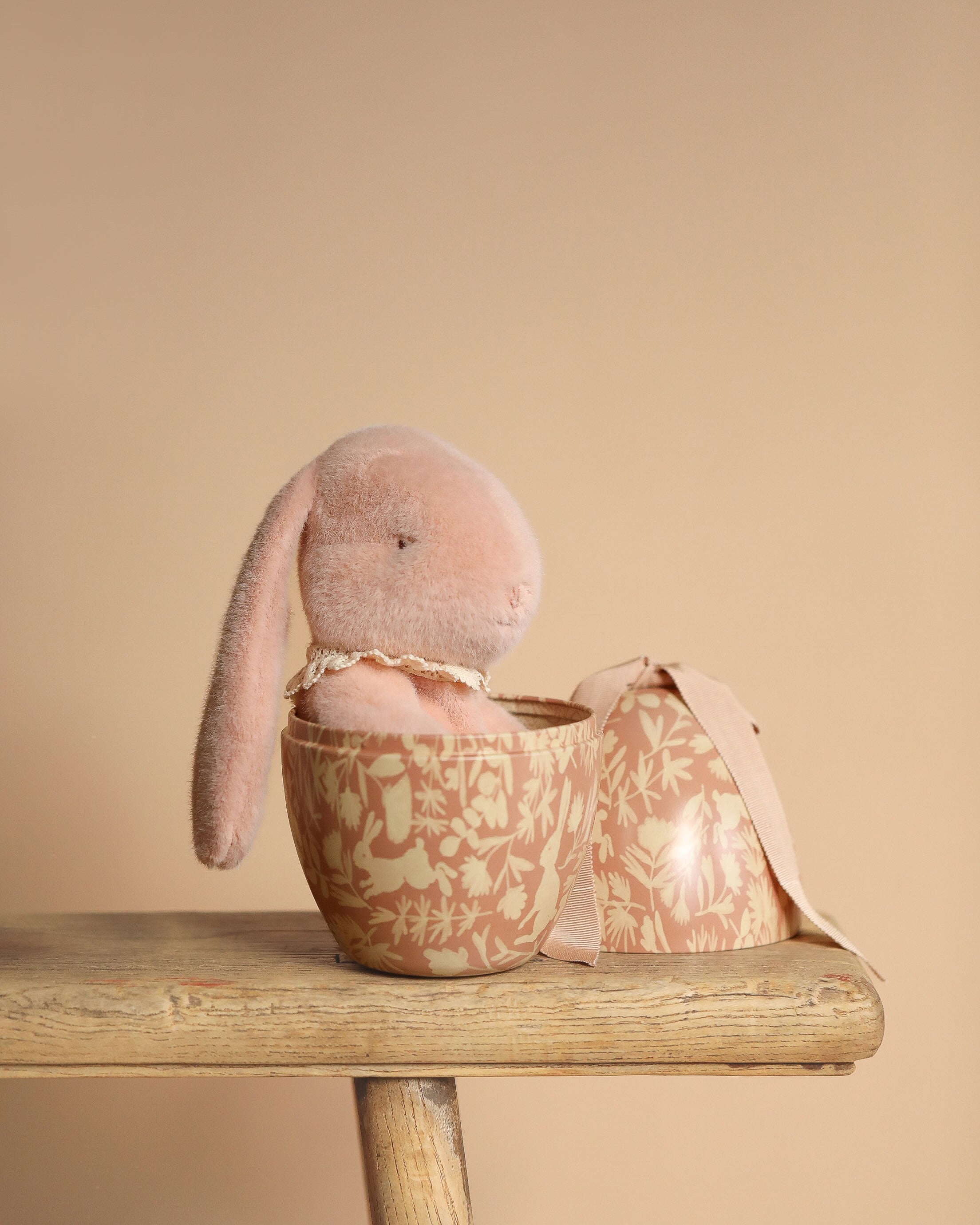 Maileg Easter Egg With Bunny - Powder