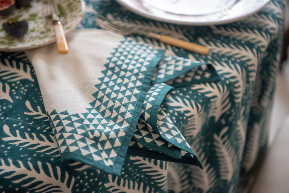 Green and White Fern Napkin 2