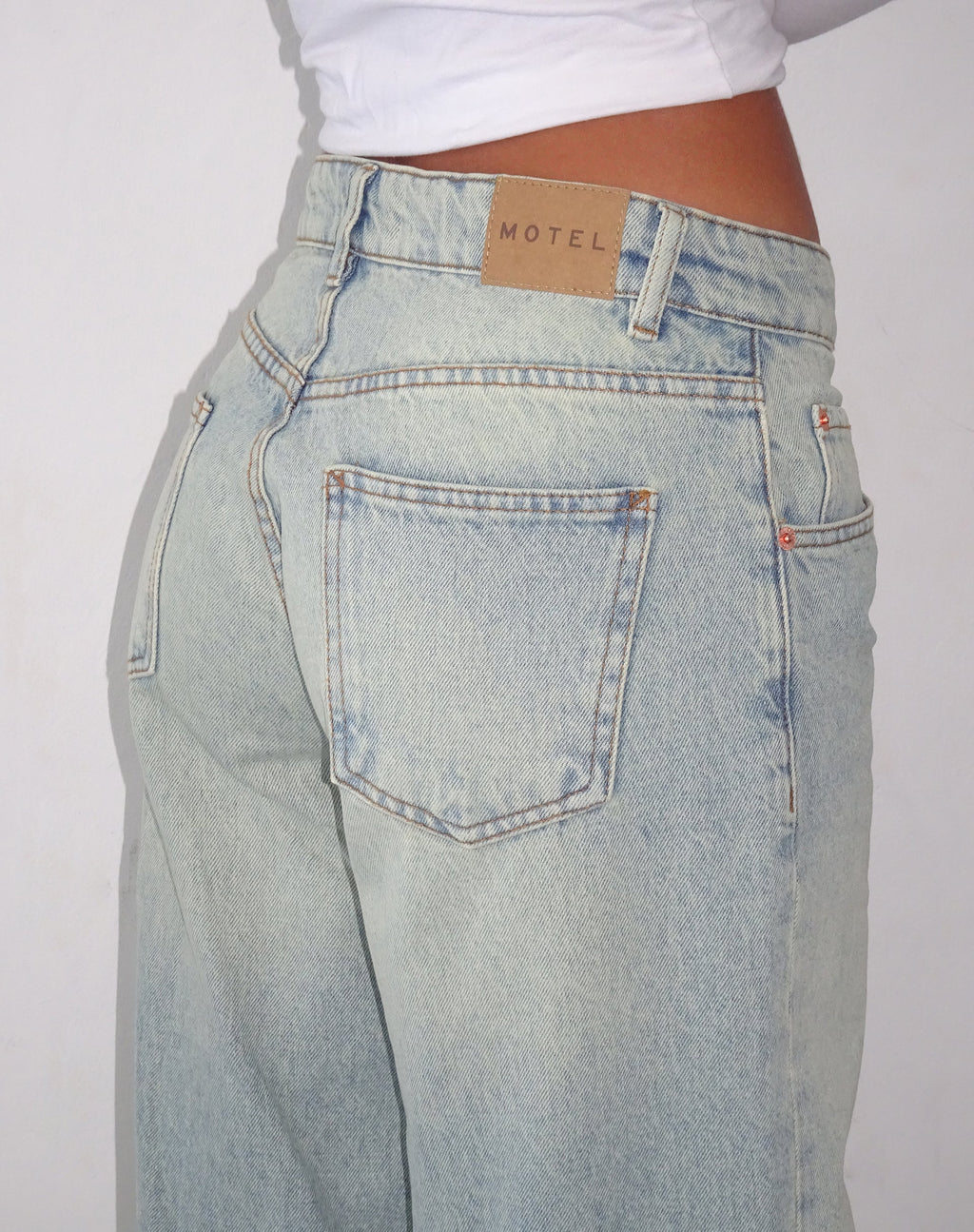 – Bleach Low Used Jeans motelrocks-com-us | Roomy Rise Grey