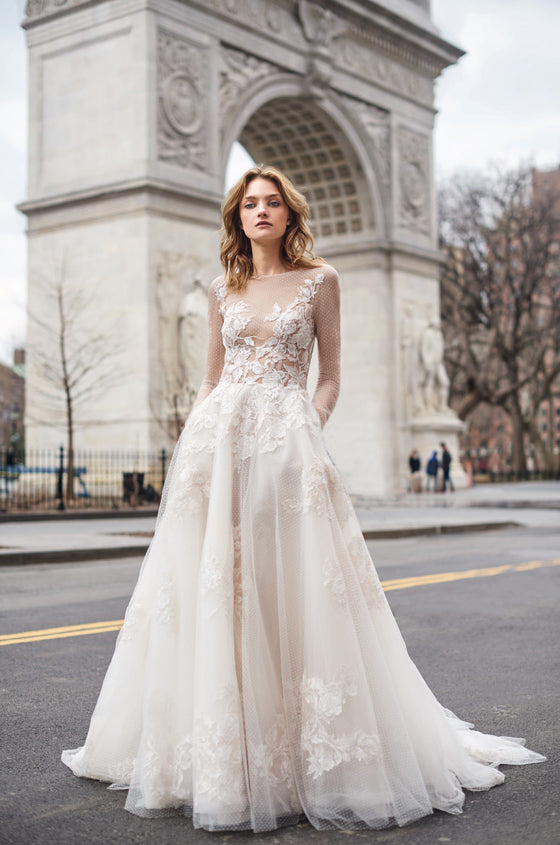 monique lhuillier bridal gowns