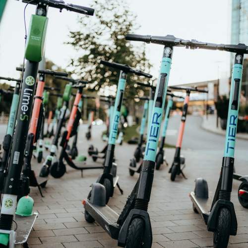 🛴💨 The 2021 [Definitive] Electric Scooter Rental Guide for riders