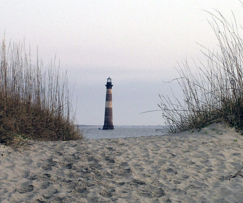 The Morris Island Lighthouse. (credit: Murali Dhanakoti on Wikipedia)