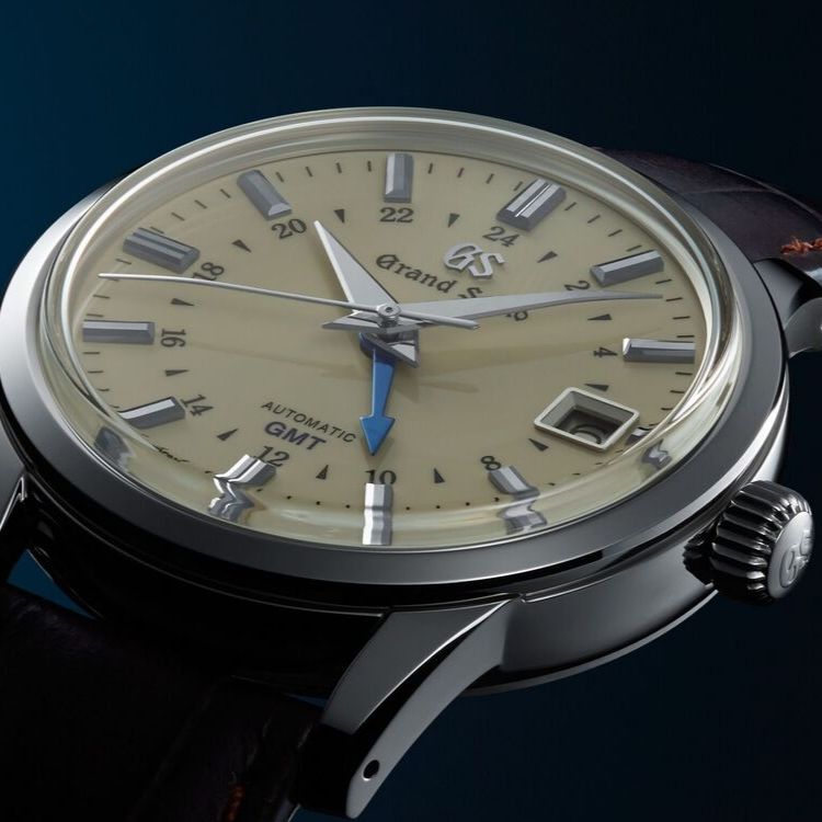 Grand Seiko Elegance SBGM221 | Schwanke-Kasten Jewelers