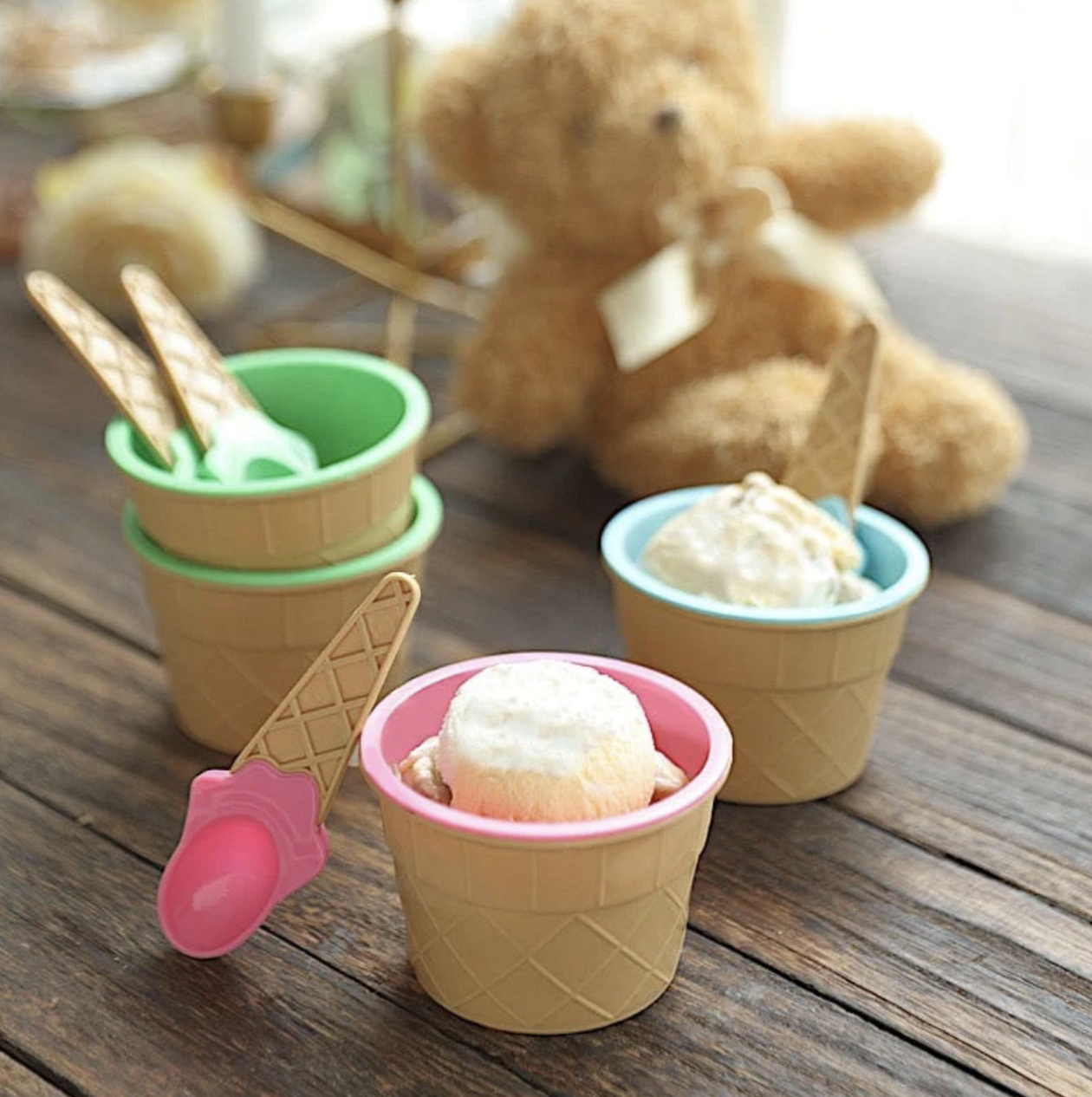 6 Reusable Plastic Dessert Cups Ice Cream Bowls with Spoons Set - Assorted
