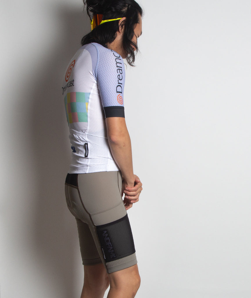 How to size Italian Jerseys and Bib Shorts for a Gift. 