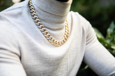 Man wearing Cuban Chain