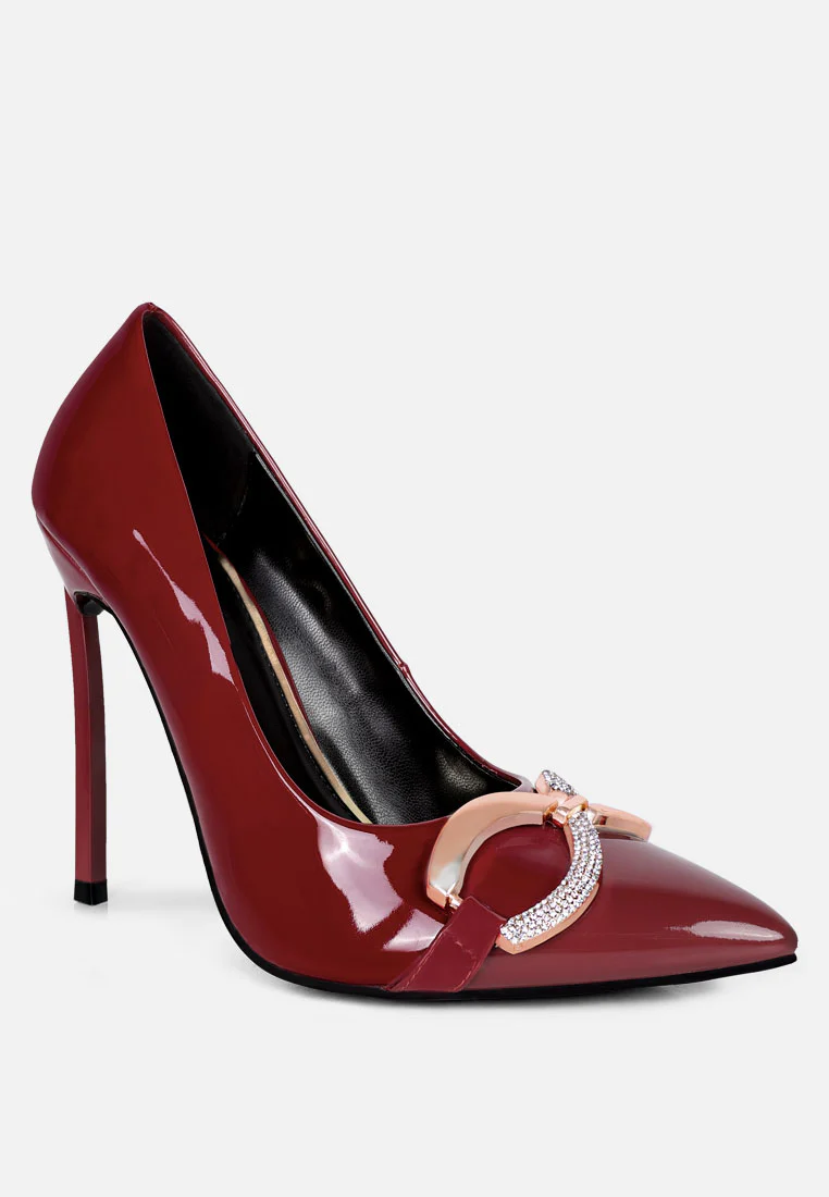 COCKTAIL Buckle Embellished Stiletto Pump Shoes In Burgundy