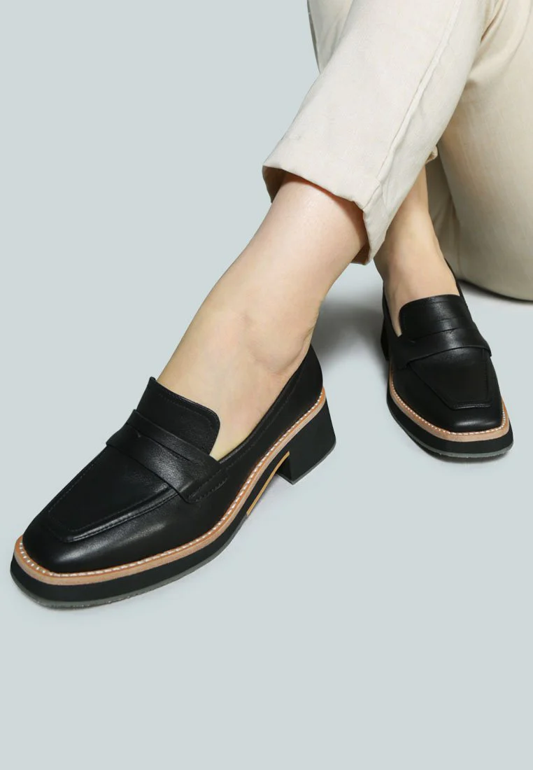 MOORE Lead Lady Loafers In Black