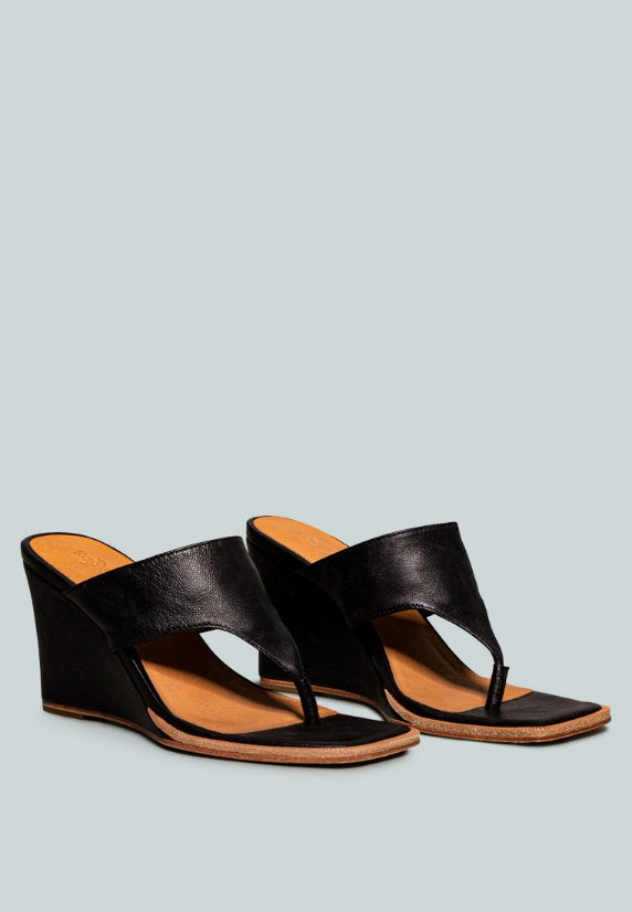 ONASSIS Black Thong Wedge Sandals