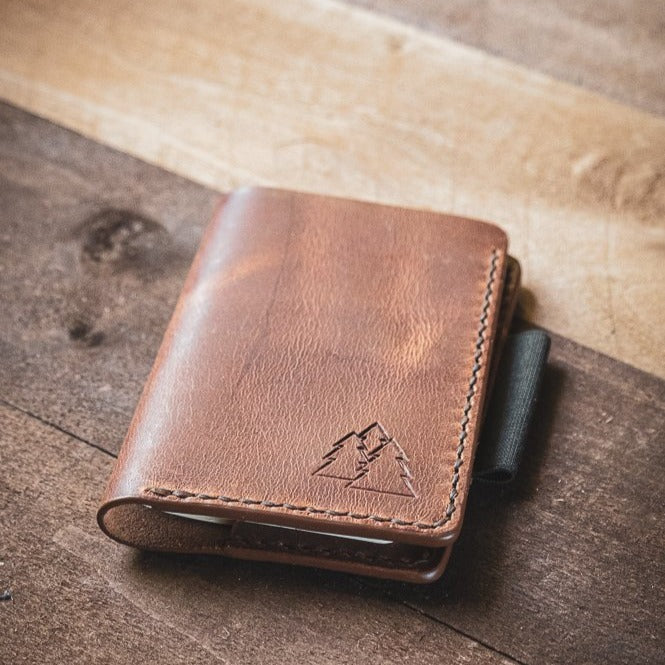 The Caribou, vertical leather mini card wallet