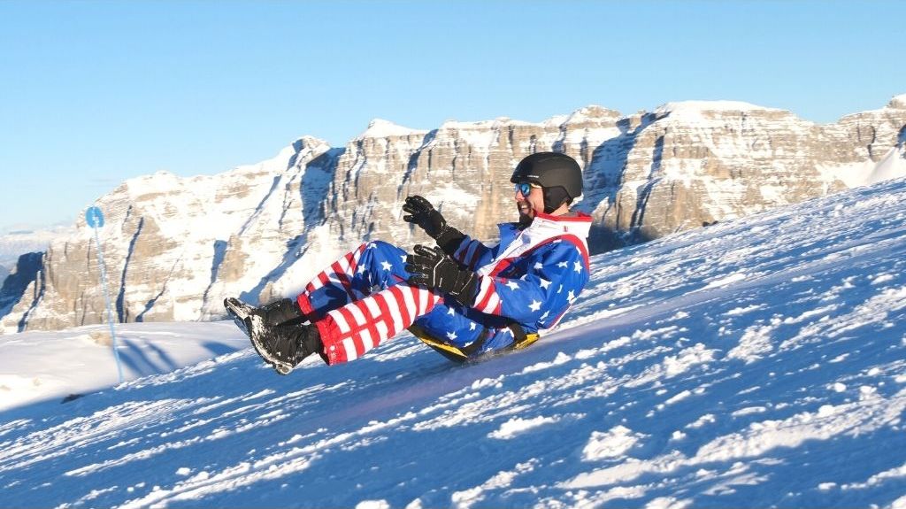 MKYOKO Traîneau à Neige avec Volant et Frein pour Les Sports d'hiver  Enfants Adultes,Noir : : Sports et Loisirs