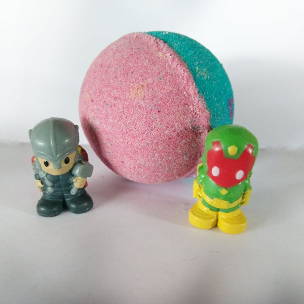 Surprise bath bomb NZ Hidden Treasure bath bomb super heros and vilians