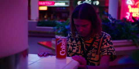 Eleven écrase une canette de Coca Cola - My American Shop