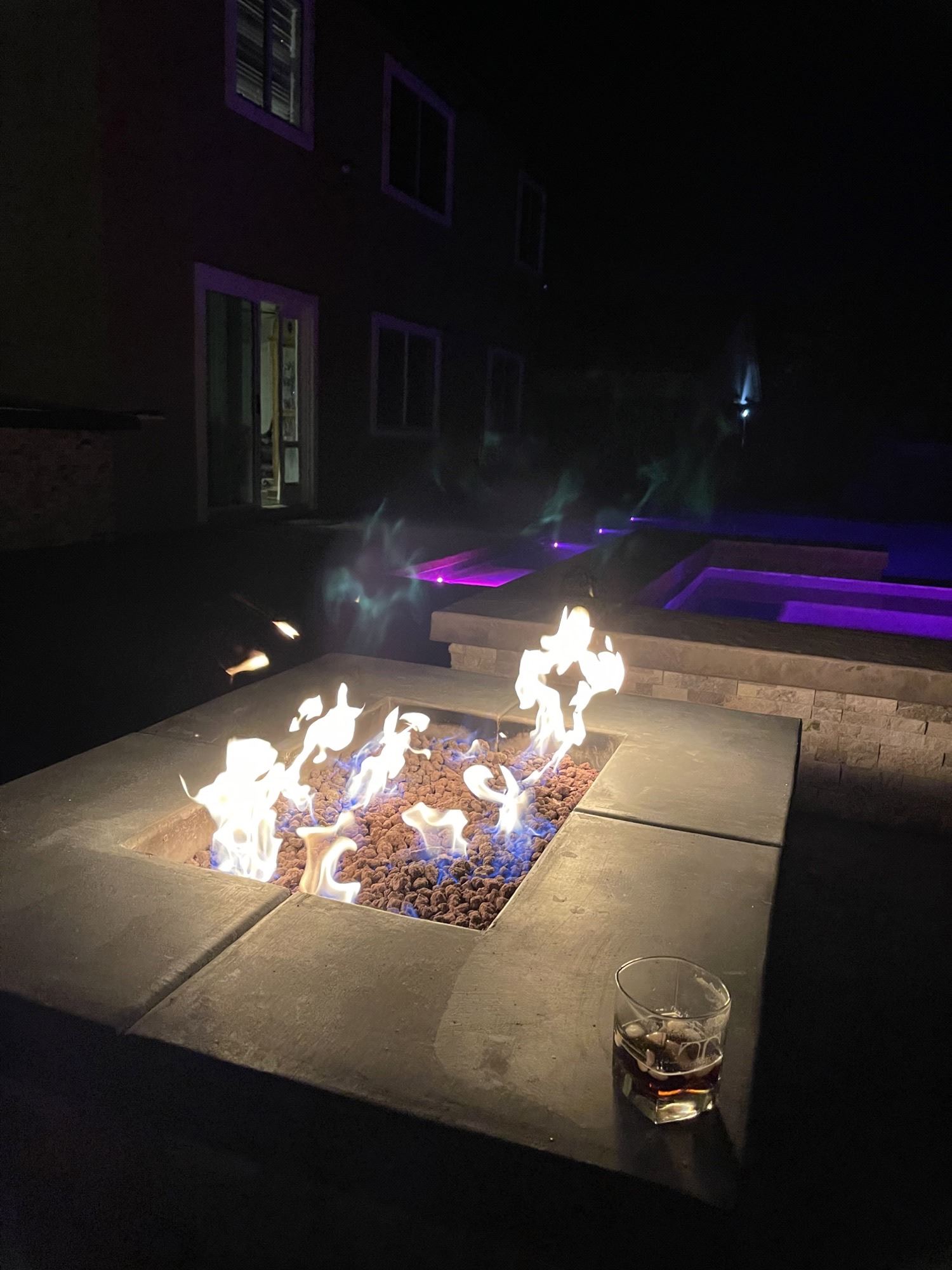 Bloq Fire Pit Table