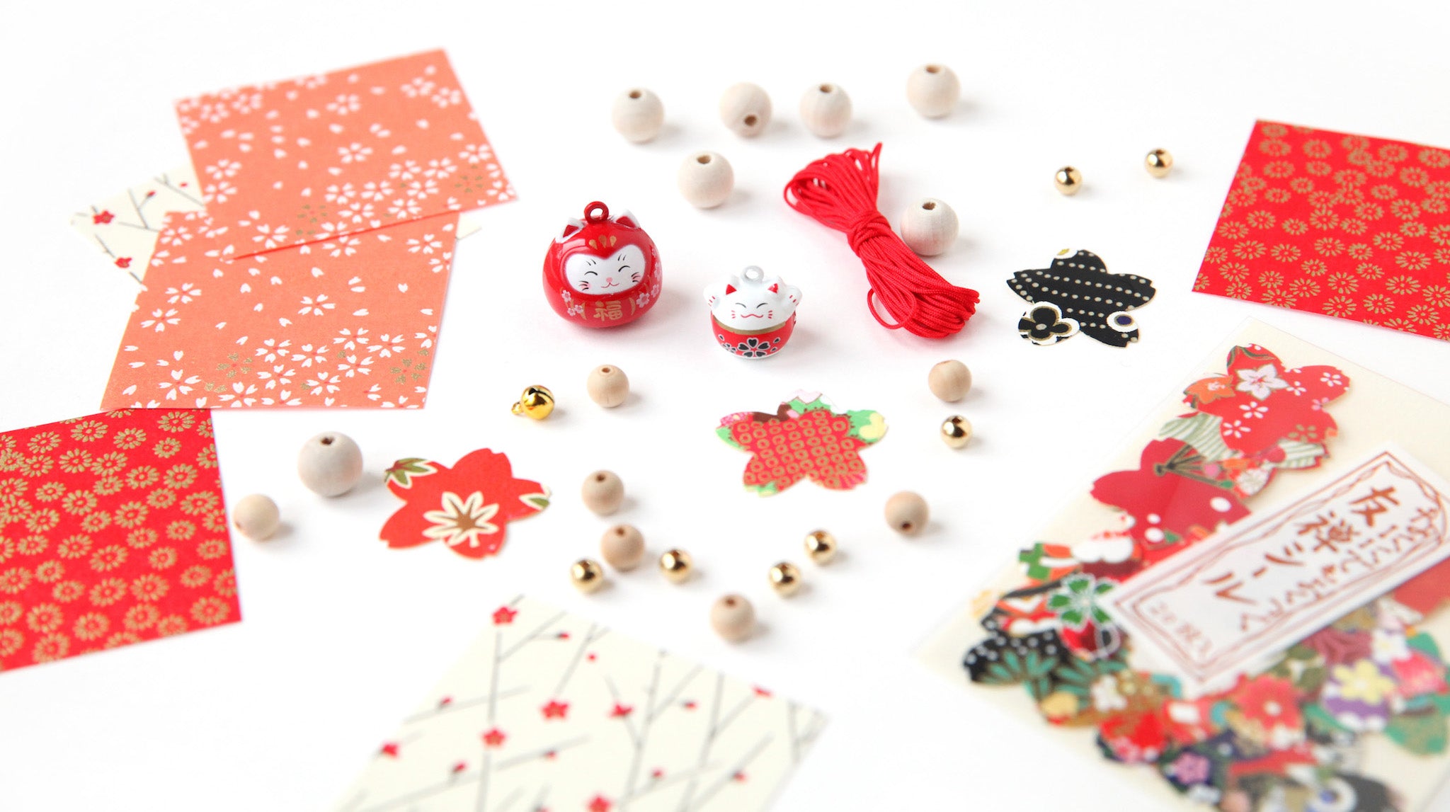 article-blog-diy-garland-lucky-charm-red-bis range