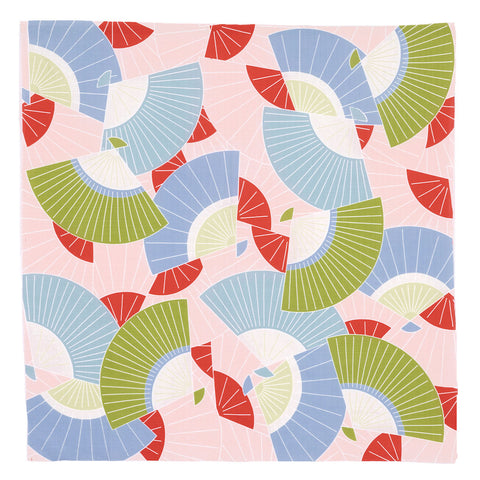 photo-packshot-furoshiki-fans-toucan-pink-blue-green-red-adeline-klam-musubi-70x70cm