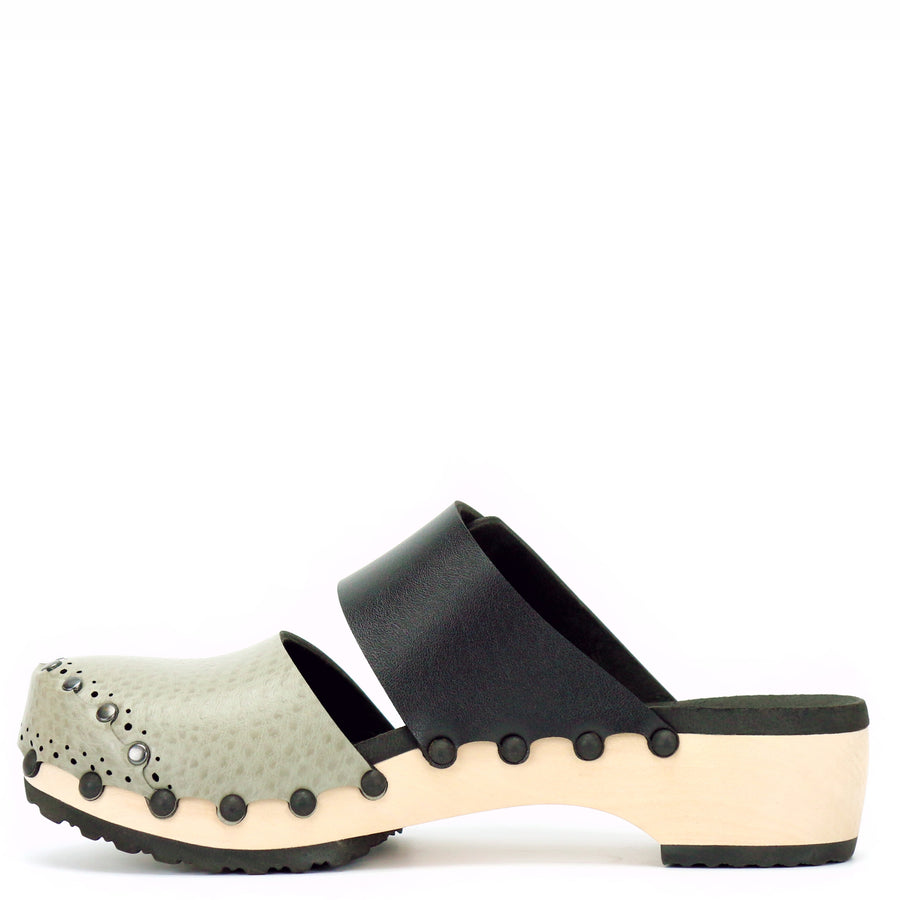 Low Clog Closed Toe Mule in Oatmeal and 