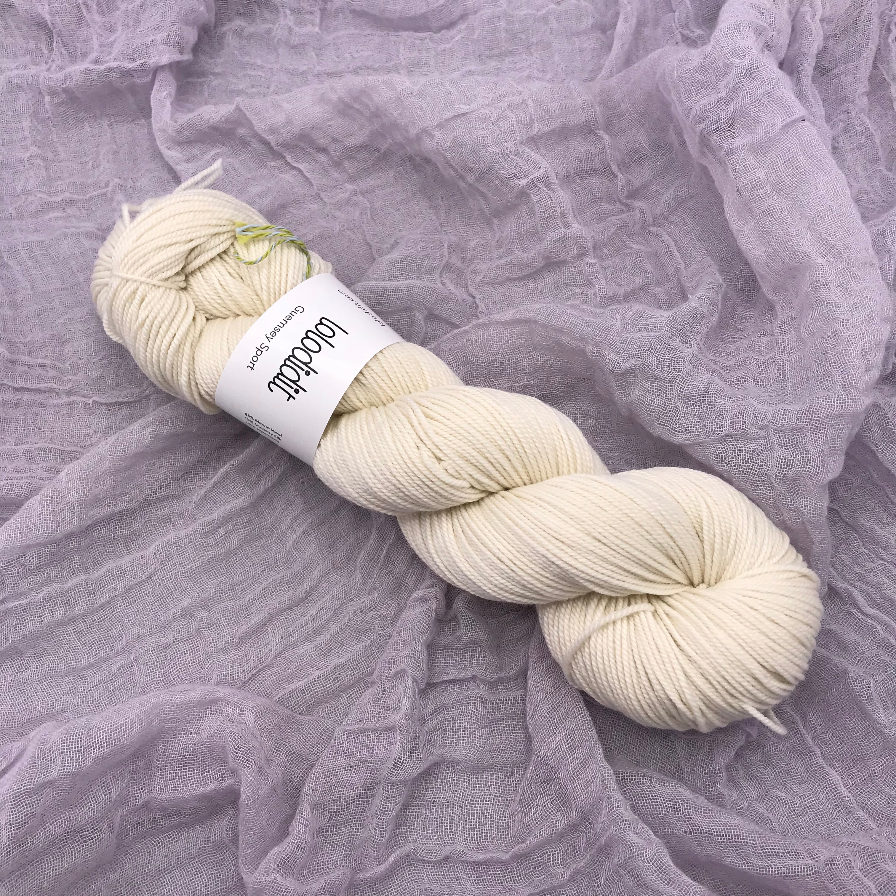 undyed yarn bases