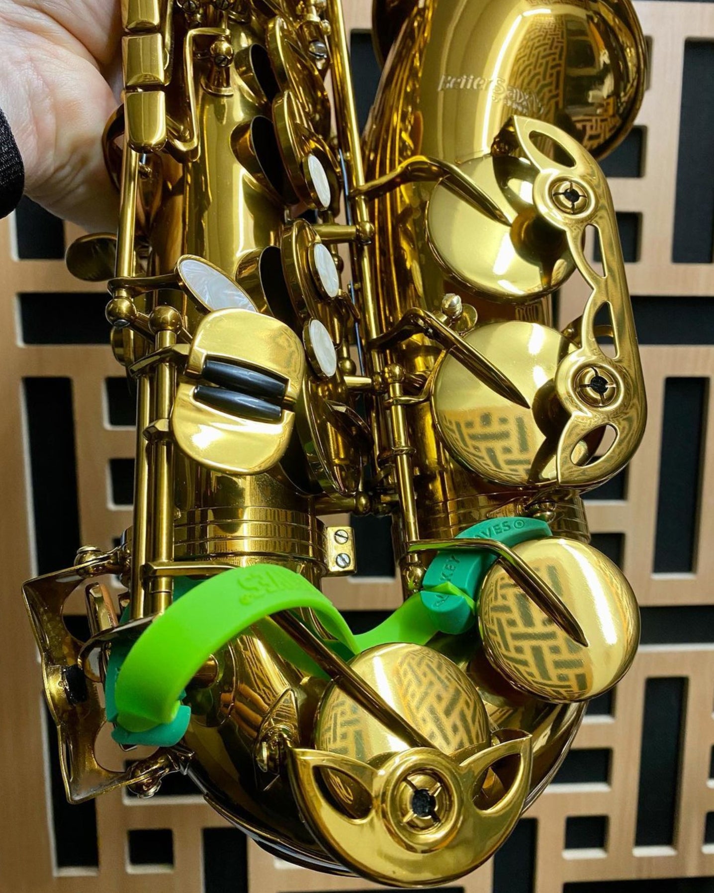 Green Key Leaves saxophone key props used on a gold Better Sax alto saxophone from Conn-Selmer