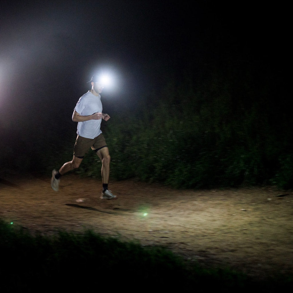 Floris Gierman corriendo de noche