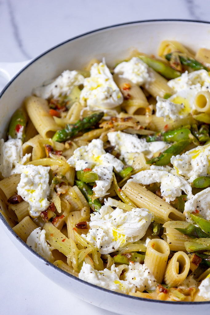 Pasta with Asparagus and Burrata