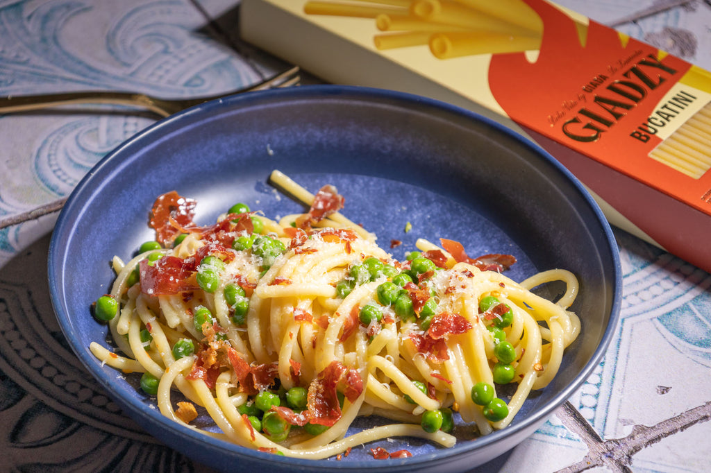 Aglio Olio with peas and prosciutto