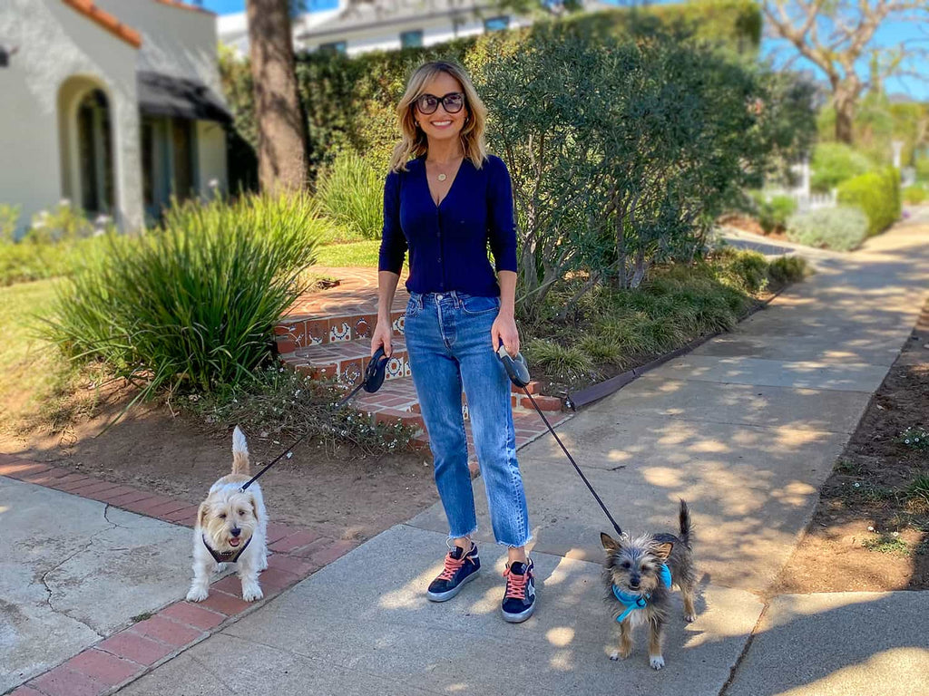 Giada De Laurentiis walking her dogs