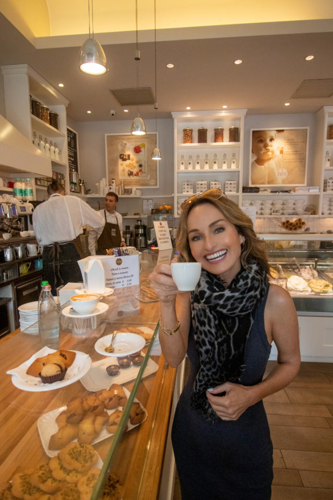 Giada at a bar in Milan