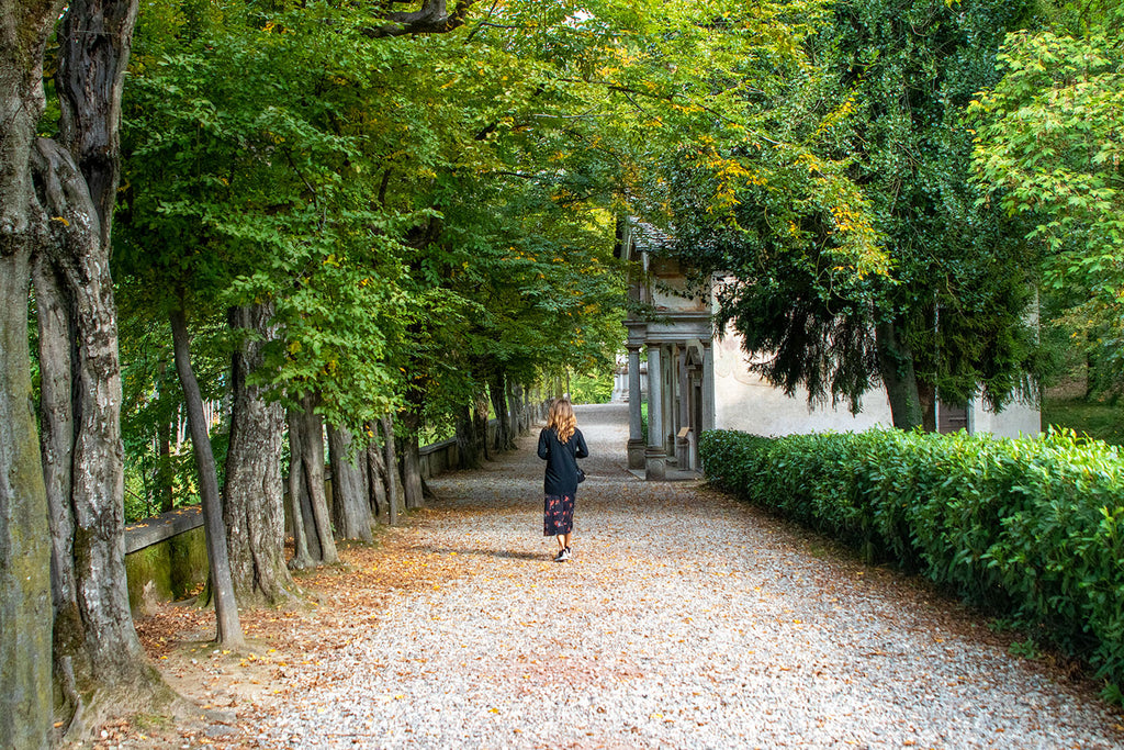 chapel path in lake orta