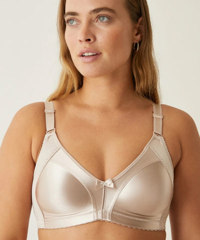 Naturana Moulded Wirefree Minimiser Bra