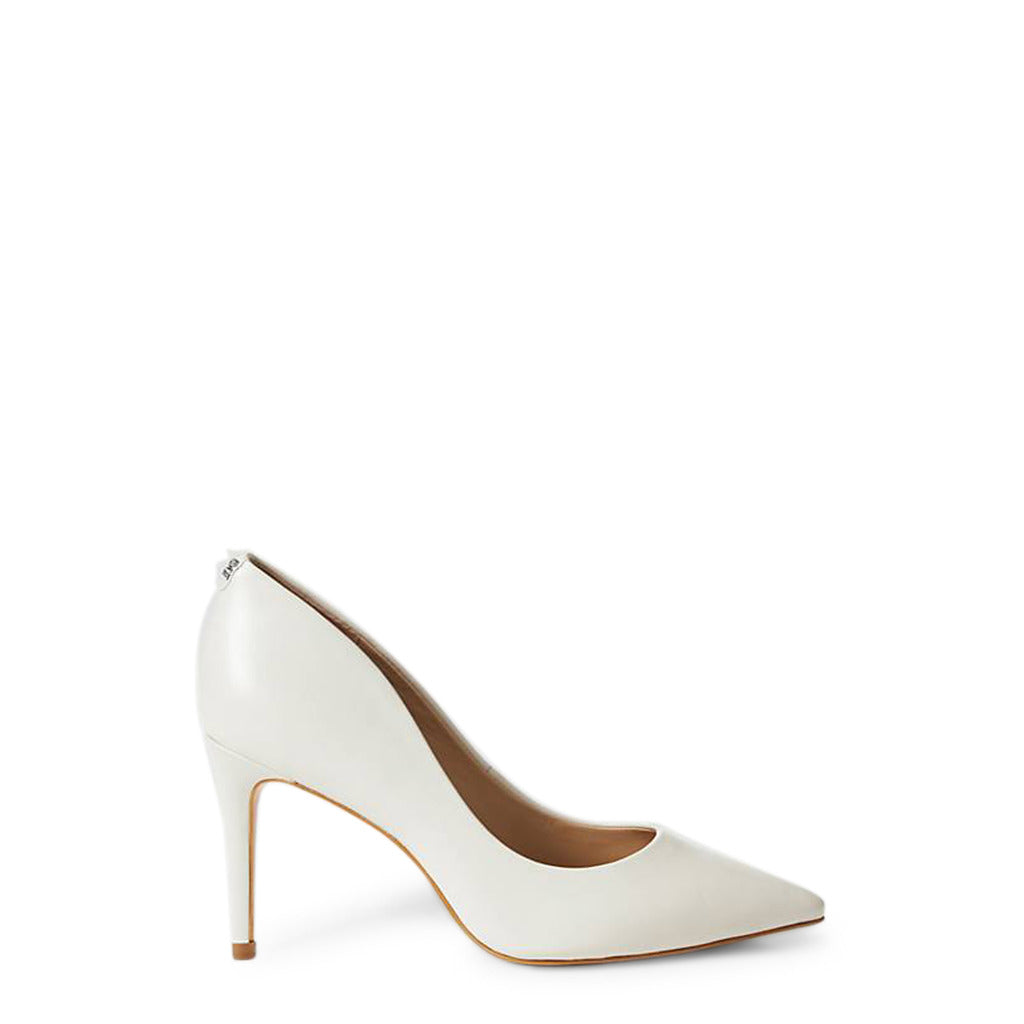 guess white pumps