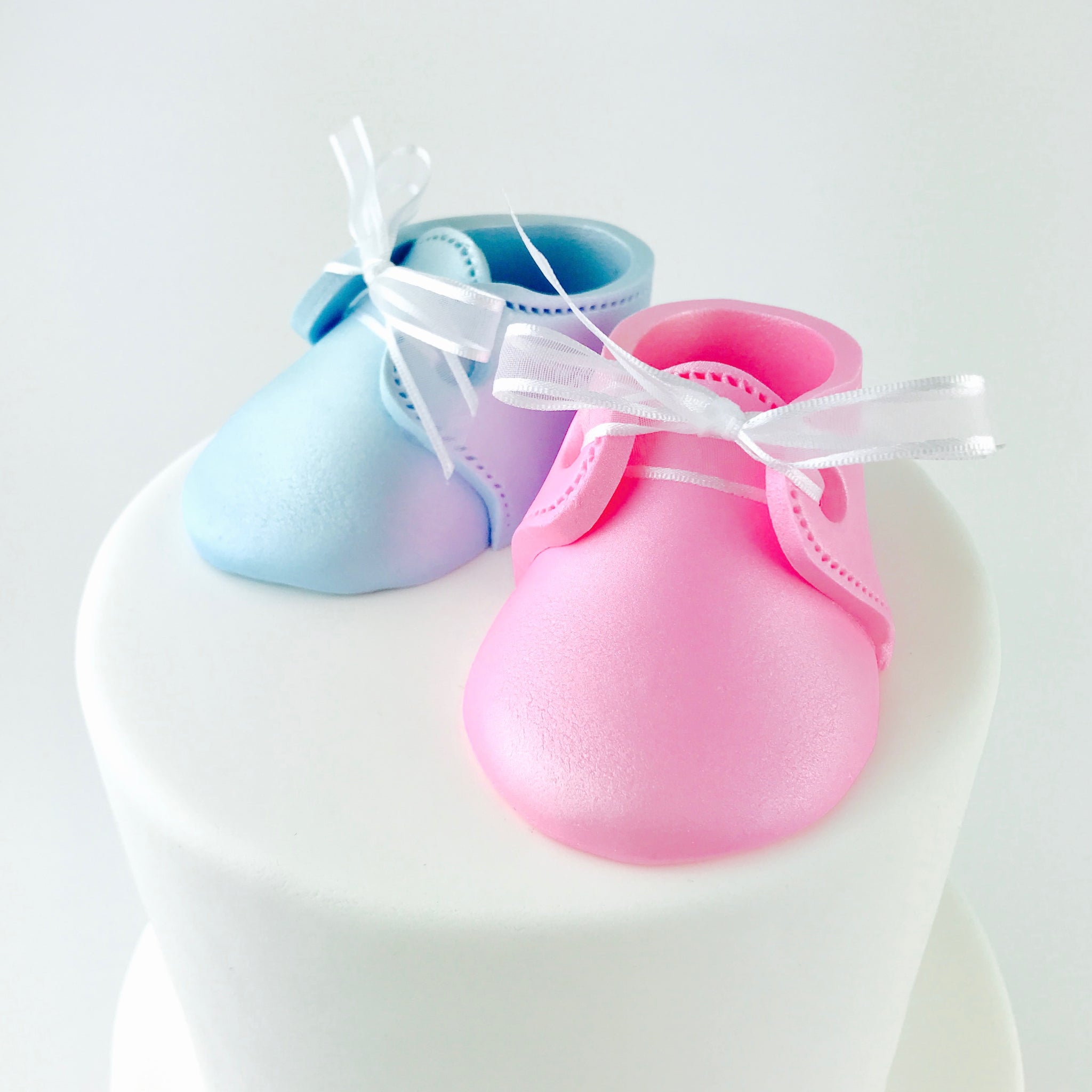 Gender Reveal Baby Booties Fondant Cake 