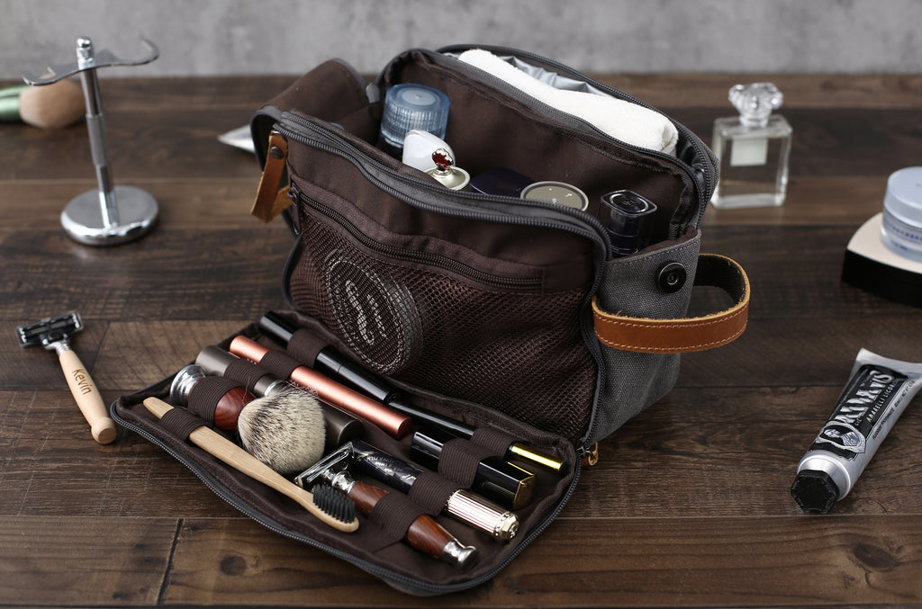 Personalized Canvas Dopp Kit, Shaving Kit, Mens Toiletry Bag Monogramm –  LISABAG