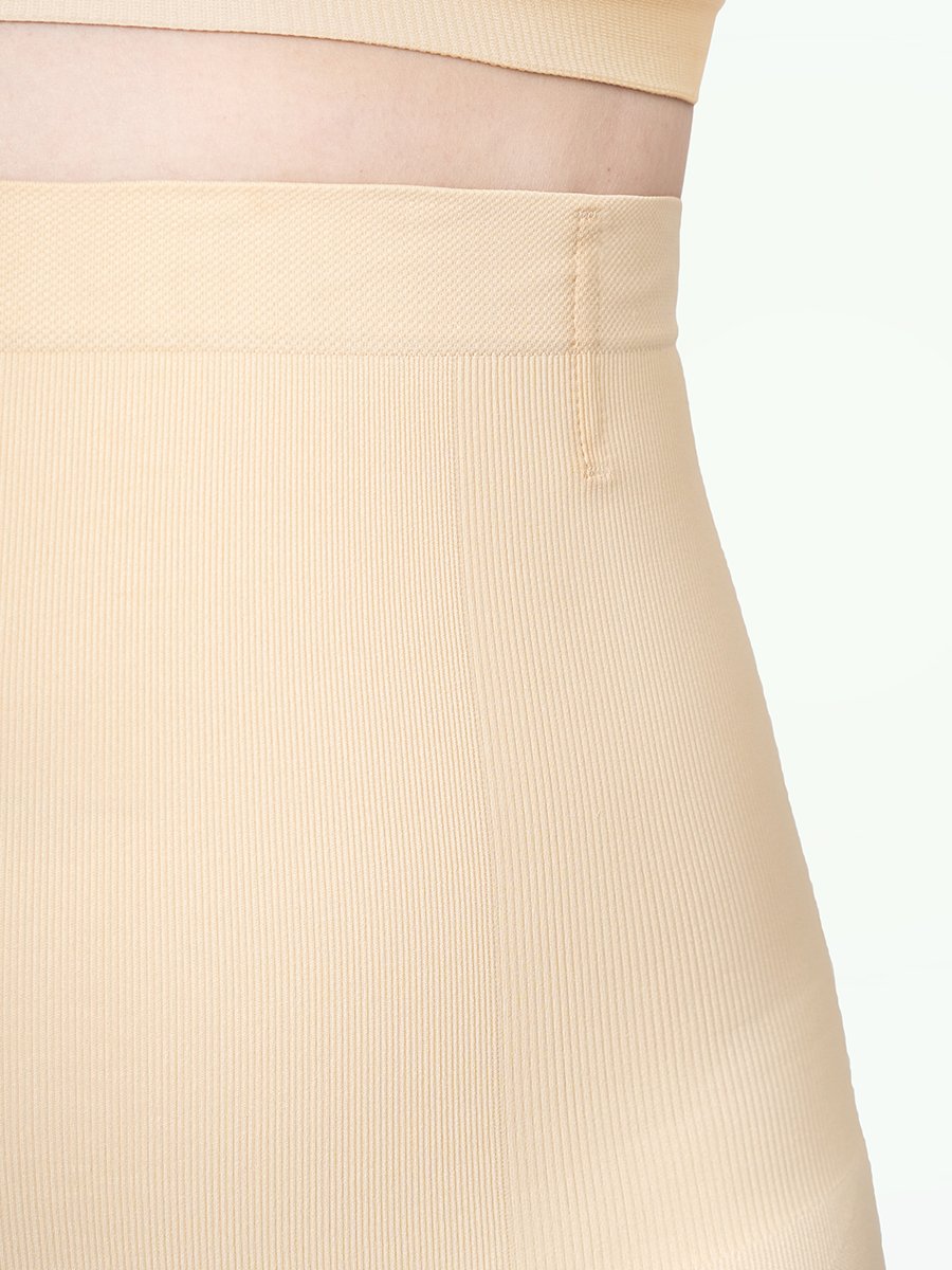 High-Waisted Shaper Shorts stops rolling with soft flex boning