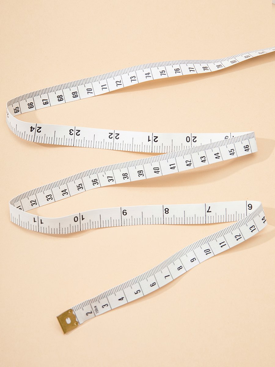 https://cdn.shopify.com/s/files/1/0021/4889/2732/products/accessory-white-shapermint-fashion-measuring-tape-29382683263110.jpg?v=1659035760