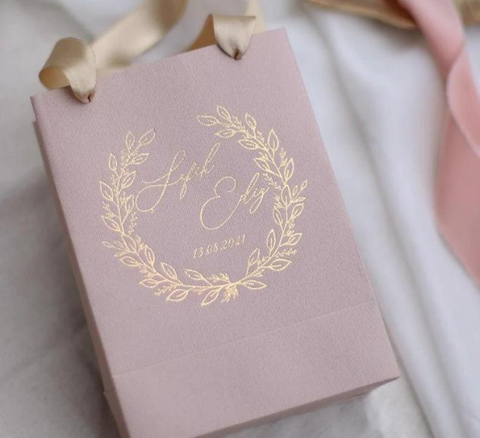 Ever Wonder What To Put In A Welcome Wedding Favor Bag?