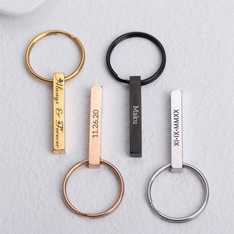 https://cdn.shopify.com/s/files/1/0021/5826/4387/files/keychain-wedding-favors_31_480x480.webp?v=1648478265